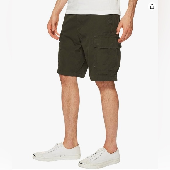 Levi's Cargo Shorts Men's Size 36 Racing Green True Chino Carrier Cotton Ripstop - Picture 4 of 11
